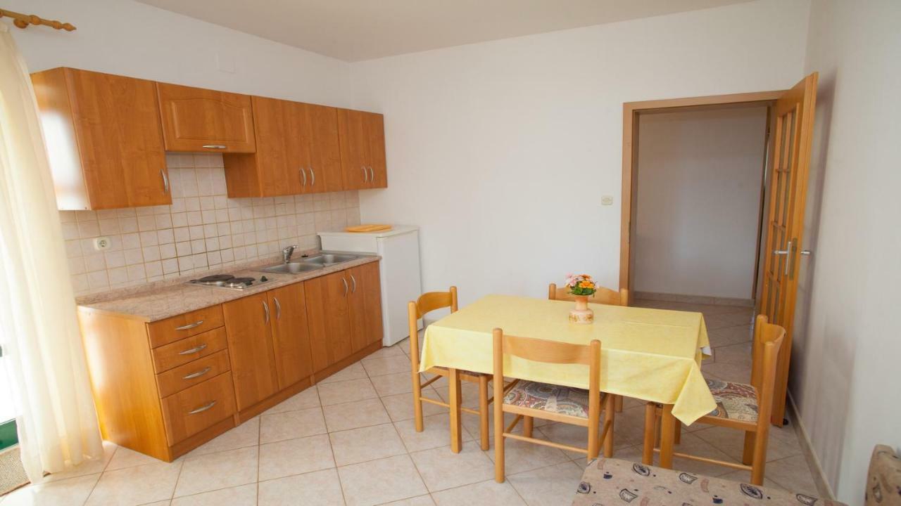 Apartments Basaca Pag Town Εξωτερικό φωτογραφία