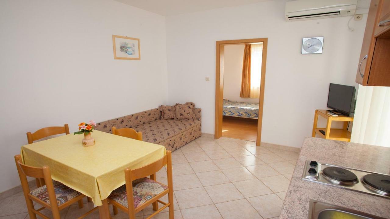 Apartments Basaca Pag Town Εξωτερικό φωτογραφία